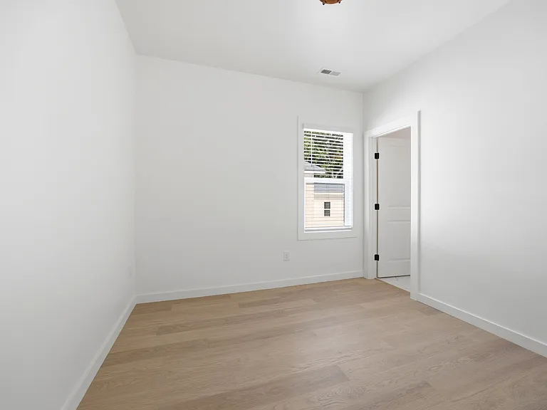 2813 Wilcox Pl — Photo 17