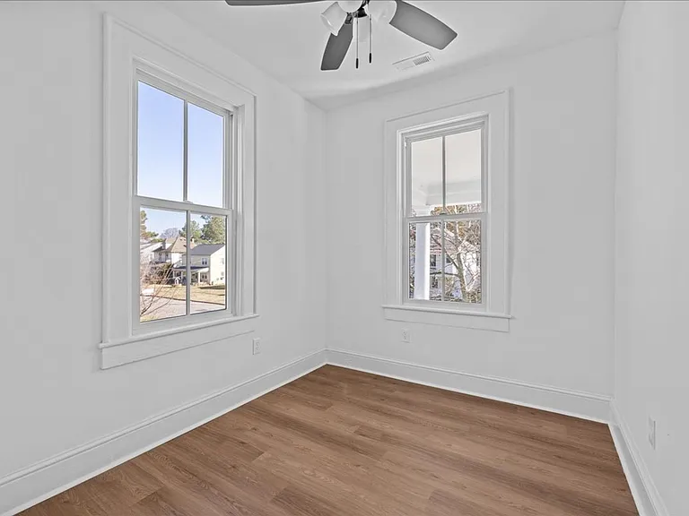 258 Maryland Ave — Photo 21