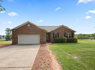 706 Carson Rd, Pilot Mtn, NC 27041