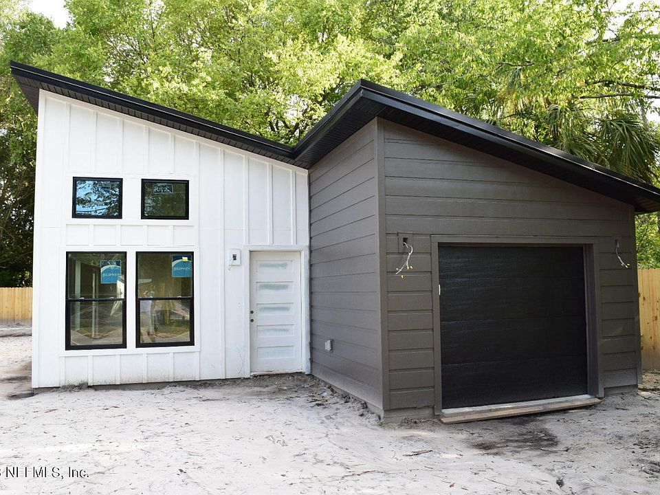1st image of 1041 COLLIER Boulevard
