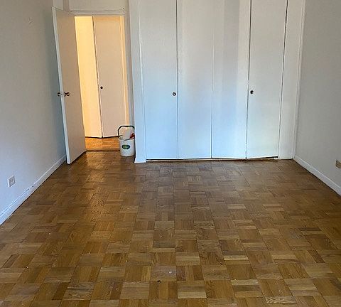 4th image of 350 E 52nd St APT 3K