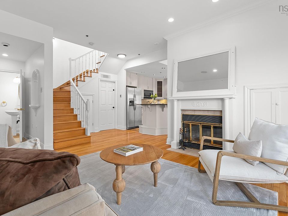 1st image of 1049 S Park Ave #5