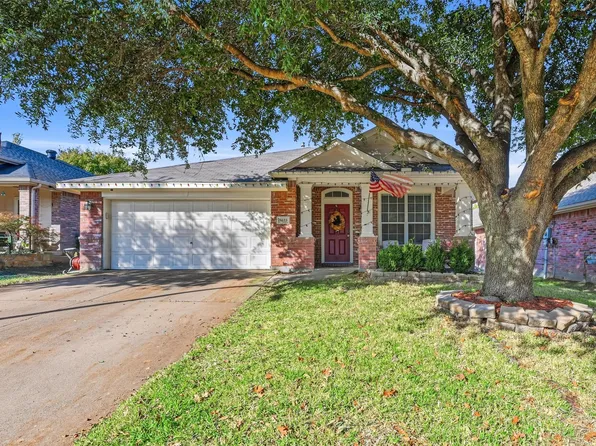 5633 Broken Gap Dr, Fort Worth, TX 76179