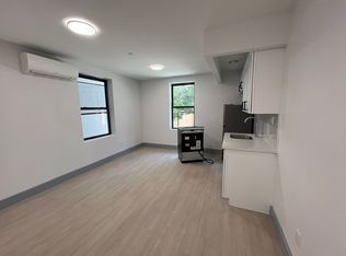 360 E 194th St #2C, Bronx, NY 10458