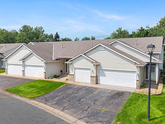 3rd image of 2727 230th Ct NW