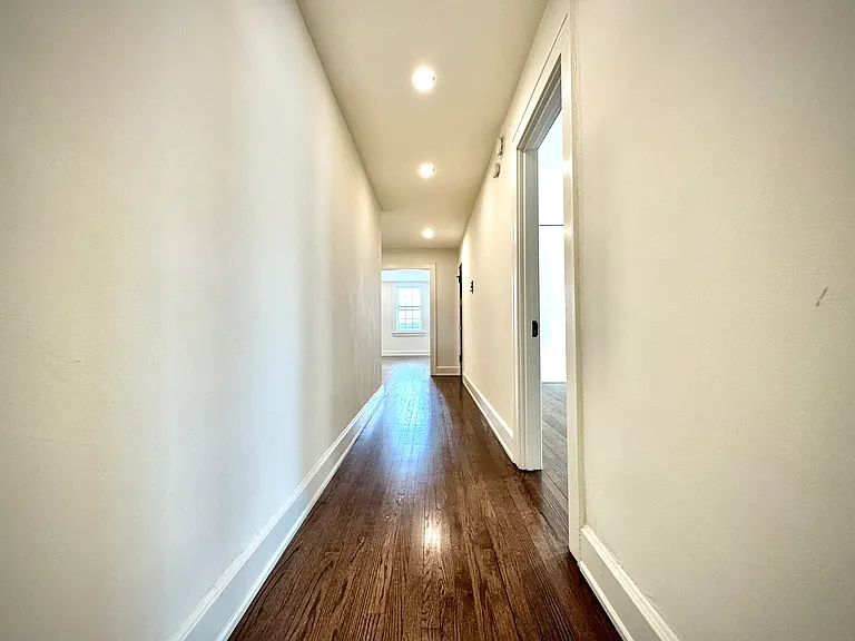 1710 N Prospect Ave — Photo 21