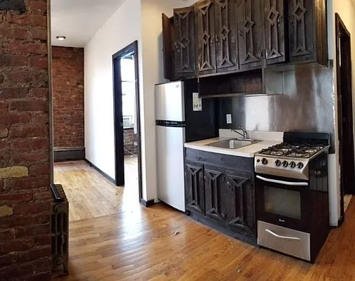 Rented by REAL New York | media 18