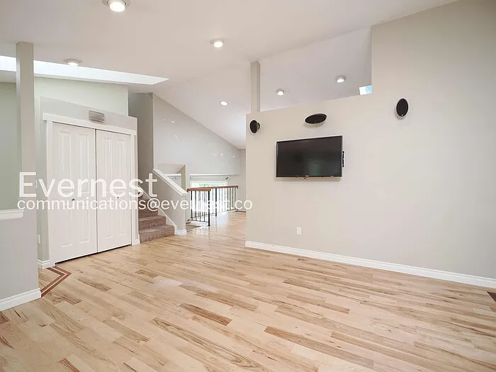 9423 NE 129th Pl — Photo 9