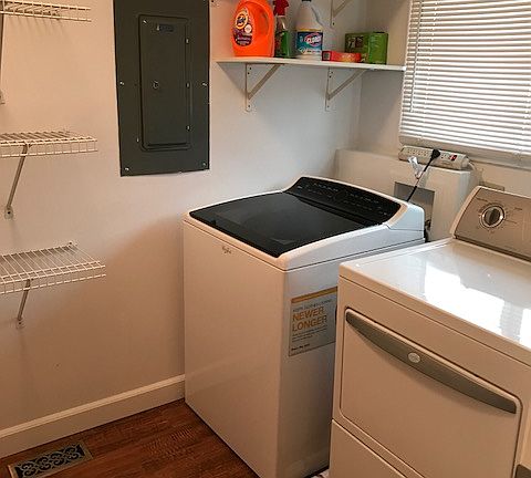 3rd image of 1910 Heatherway Ln Unit 15