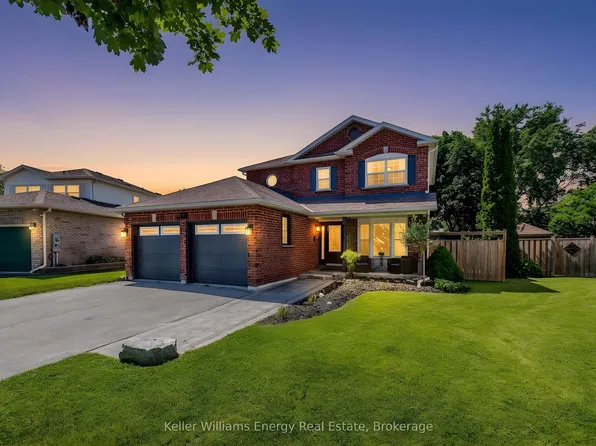 329 Challenger Ct, Clarington, ON L1B 1K4
