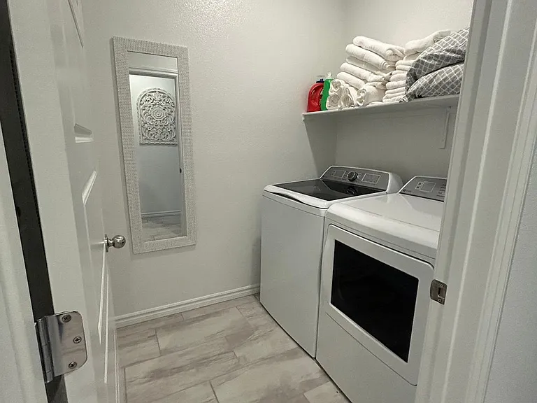 233 McArthur Peak Ave #1 — Photo 20