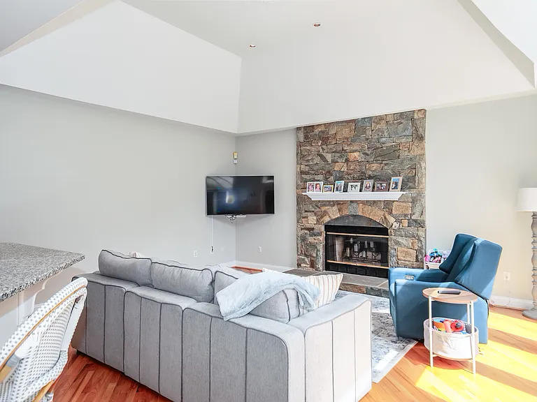 9304 Wildoak Dr — Photo 11