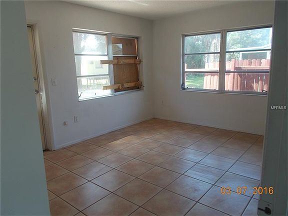 4th image of 1615 Florence Ave