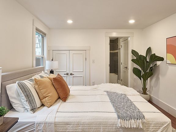 5th image of 2 Auburn Ave #2