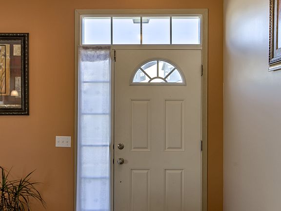 2nd image of 15809 Cary Cir