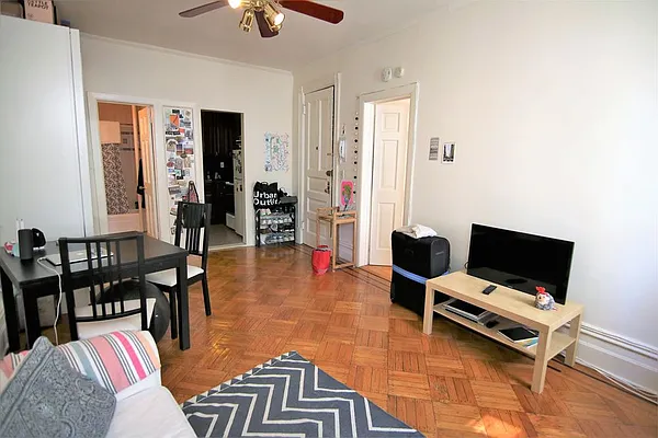 Rented by JK Dansar Corp | media 9