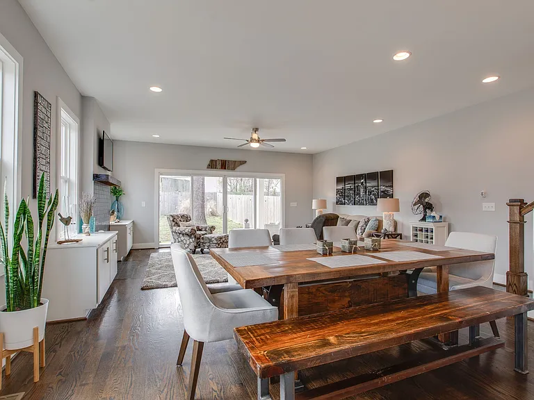 2815 W Kirkwood Ave #B — Photo 14