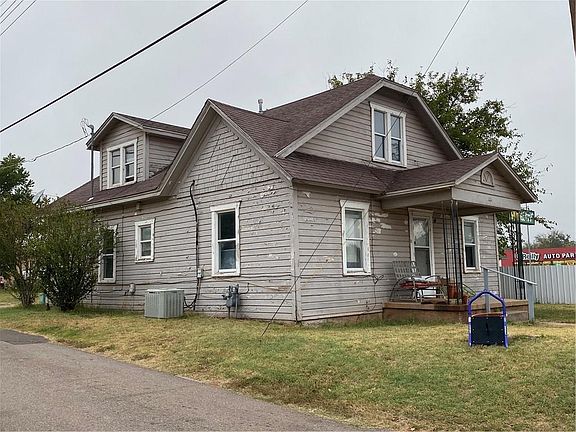 3rd image of 113 N Elk Ave