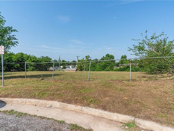 3rd image of 3300 NE 17th St #36