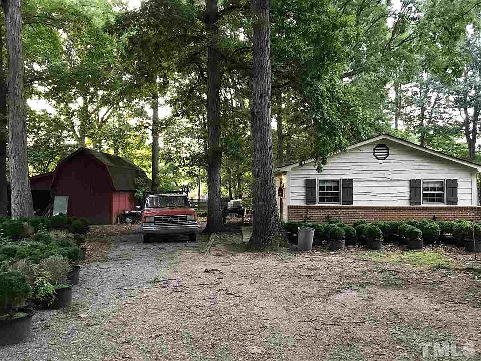 2nd image of 8421 Camellia Dr