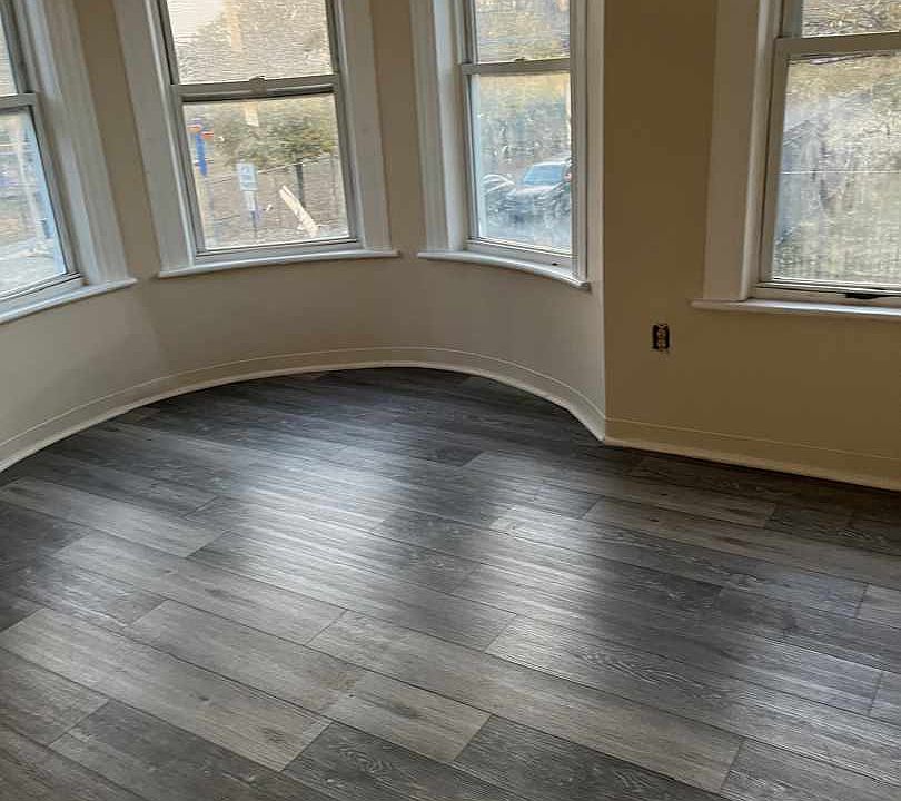1st image of 800 Hallett St