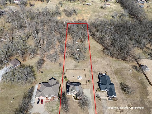 4th image of 1905 Villa View Dr