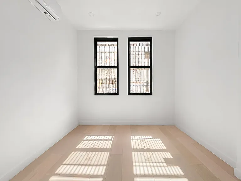 24 E 38th St #4D — Photo 4