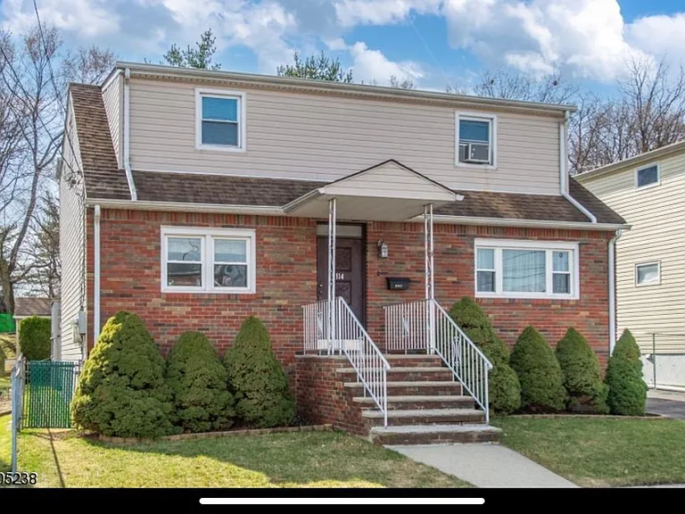 114 Glover Ave #2 — Photo 5