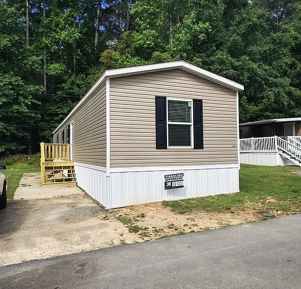 65 Poole Cir — Photo 1
