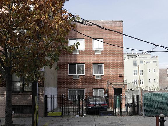 2nd image of 1447 Dekalb Ave APT 2F
