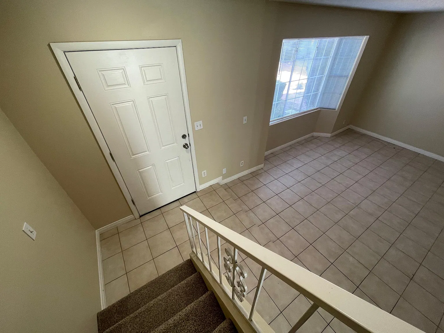 5383 Mountain Vista St — Photo 4