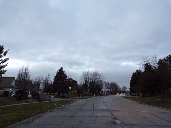 5th image of 2555 Shakespeare Ln
