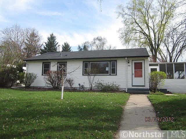 1st image of 1422 Sandhurst Drive E