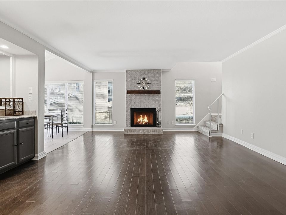 1st image of 2713 Meadowstone Ct