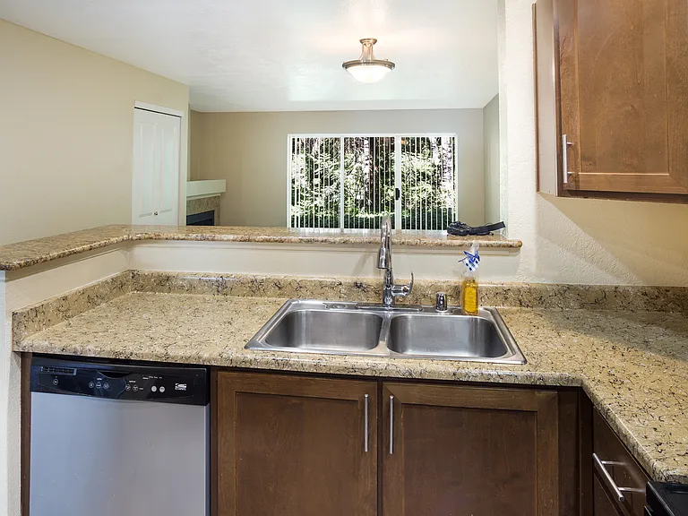Arcadia Townhomes — Photo 8
