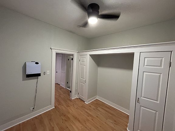 3rd image of 407 E Locust St #4