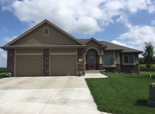 1415 Callahan Dr, Council Bluffs, IA 51503