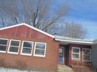 4893 Niles Buchanan Rd, Buchanan, MI 49107