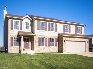 801 Maplewood Dr, Minooka, IL 60447