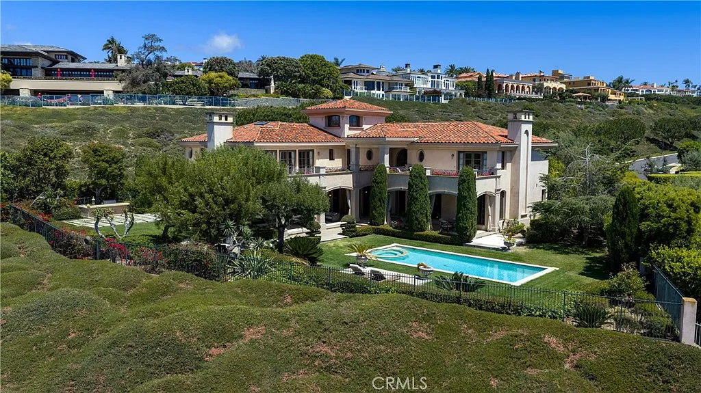 5 bed, 7.0 bath, 9845 sqft, $65,000 — Photo 4