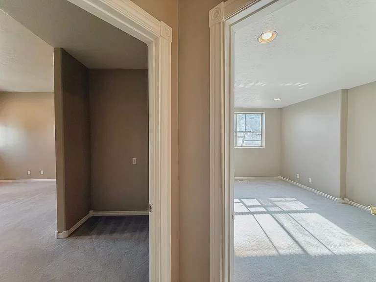 825 N Capitol Blvd — Photo 62