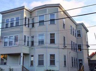 18 Market St, Lawrence, MA 01843