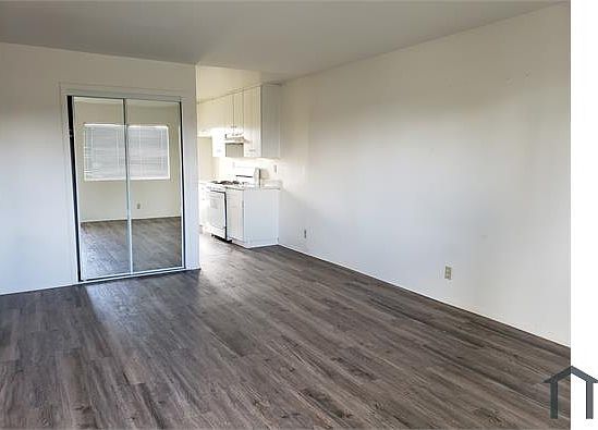 1st image of 1030 E Hill St APT 6