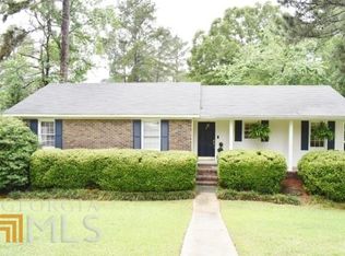 1400 Lake Valley Dr, Macon, GA 31210