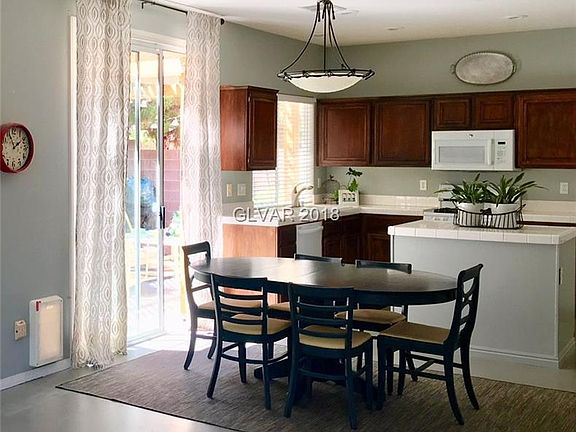 5th image of 1013 Desert Retreat Ct