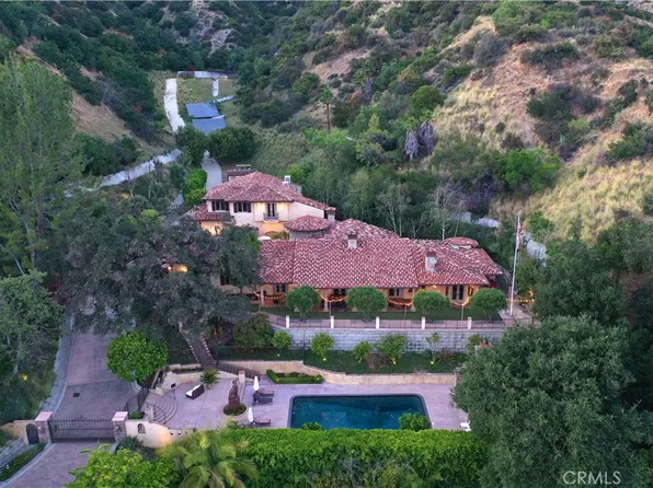 905 Crescent Dr, Monrovia, CA 91016