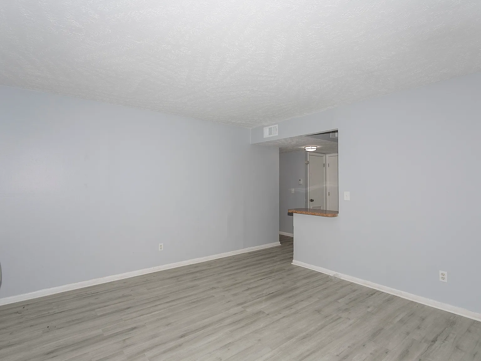 2 bed, 800 sqft, $950 — Photo 4
