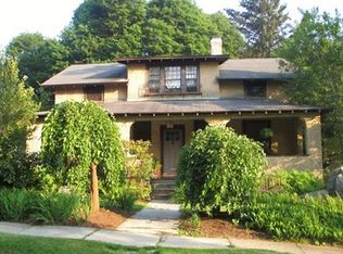 25 Colonial Rd, Worcester, MA 01602