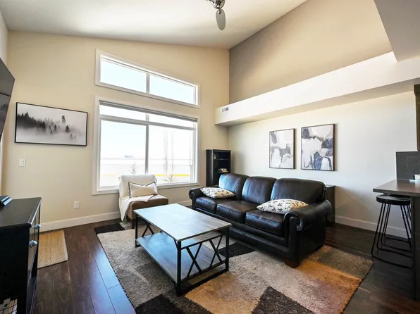 279 Wye Rd #302, Strathcona County, AB T8B 0B2