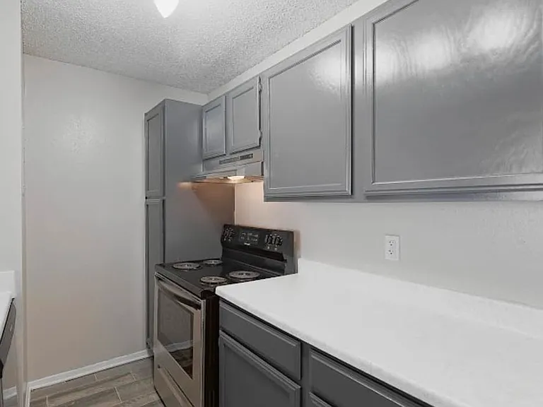 Lookout Ridge Apartments — Photo 7